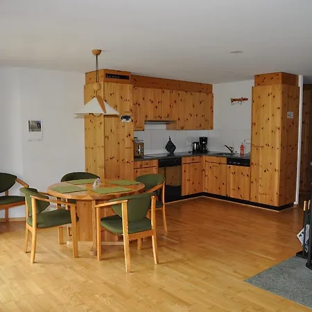 Daire Trü-sura Nr. 4 *